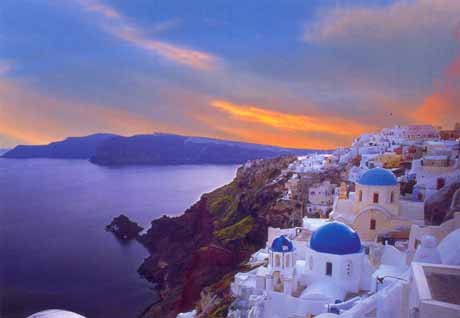 Best Clubs in Fira on the Island of Santorini